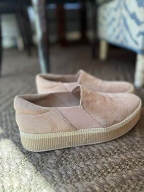 Vince Women's Blush Pink Suede Slip-On Platform Sneakers